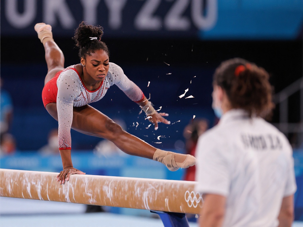 挥汗球场筑梦绿茵，中国足协女足进校园公益活动在青川县木鱼初级中学圆满举办